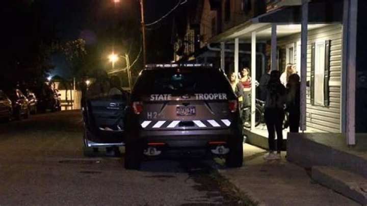 Shooting near college leaves 1 man dead, 1 wounded