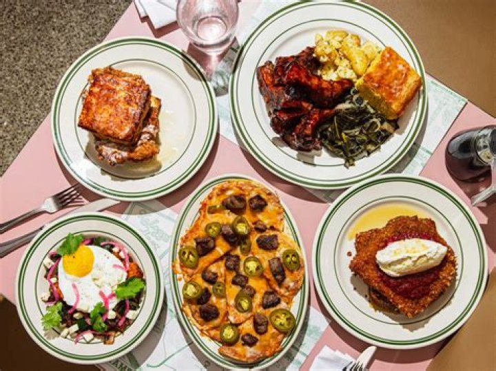 	SOBE CLUB AIMS FOR THAT NEW YORK KIND OF MIX	