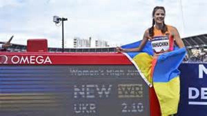 	SPRINGS HIGH JUMPER ANDONOVA BREAKS RECORD	