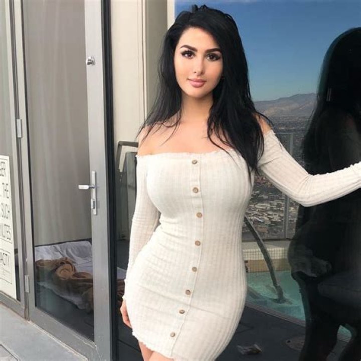 SSSniperWolf - Bio, Net Worth, Height