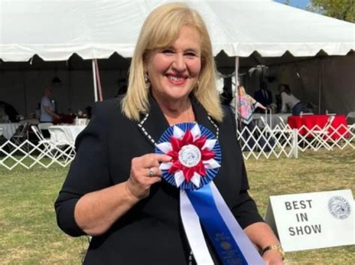 Sue Bownds - Bio, Age, Widow, Nationality, Body Measurement, Career