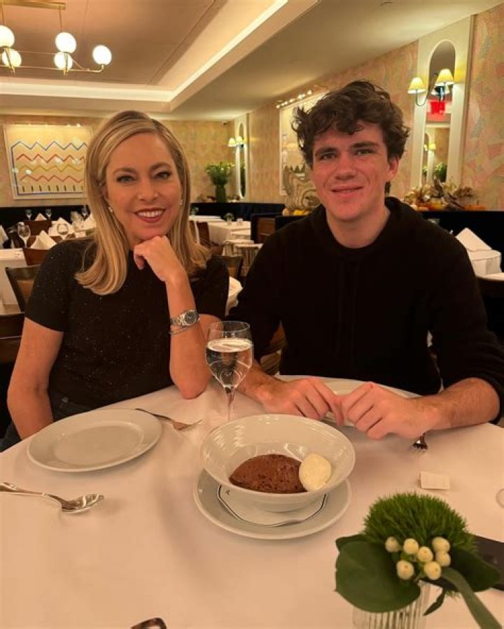 Sutton Stracke: Wiki, Bio, Age, Family, Career, Ex Husband, Net Worth