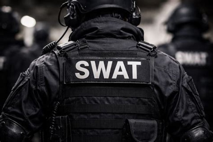 	SWAT PERSUADES MAN TO SURRENDER	