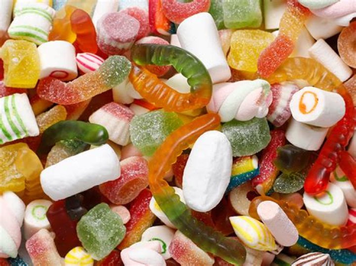 	SWEET TOOTH? KOSHER CANDIES ABOUND	