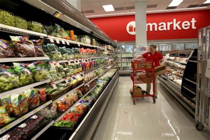 	Target with Freshii, Starbucks opening next week near Lincoln Park	