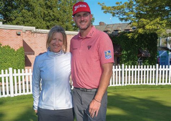 Taylor Pendrith Siblings: Meet Sister Jennifer Pendrith