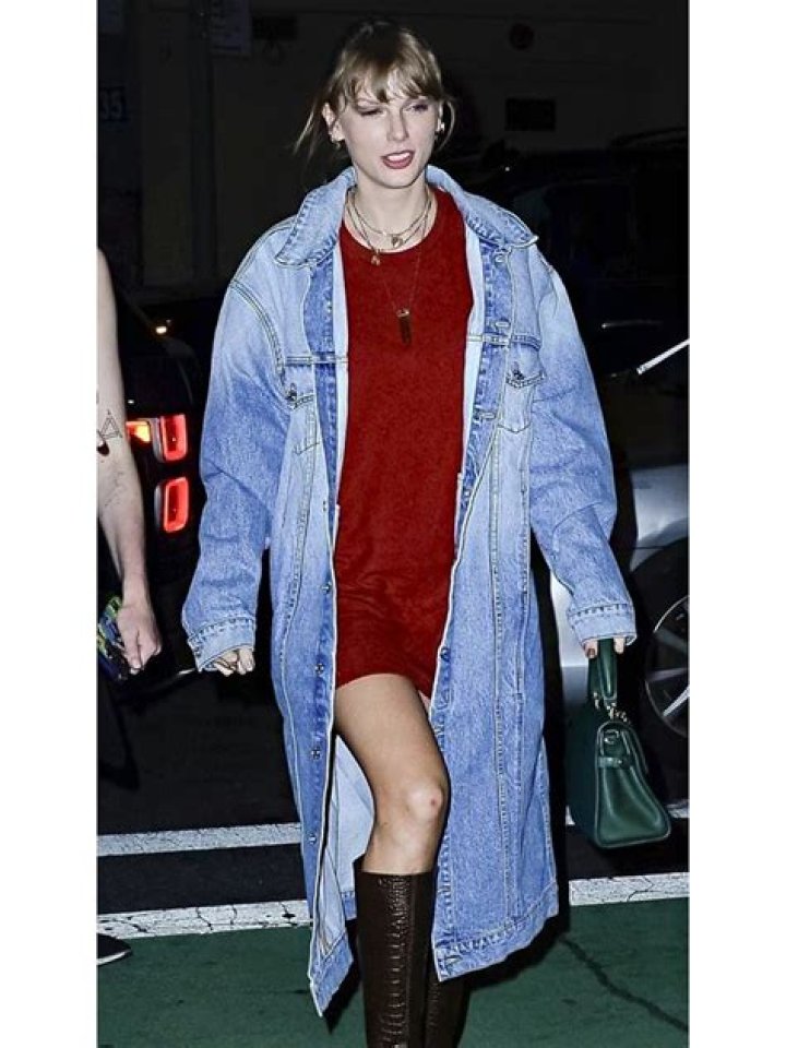 Taylor Swift Denim: The Iconic Fashion Trend