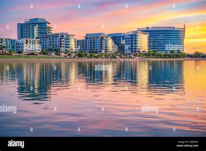 Tempe Town Lake is almost empty