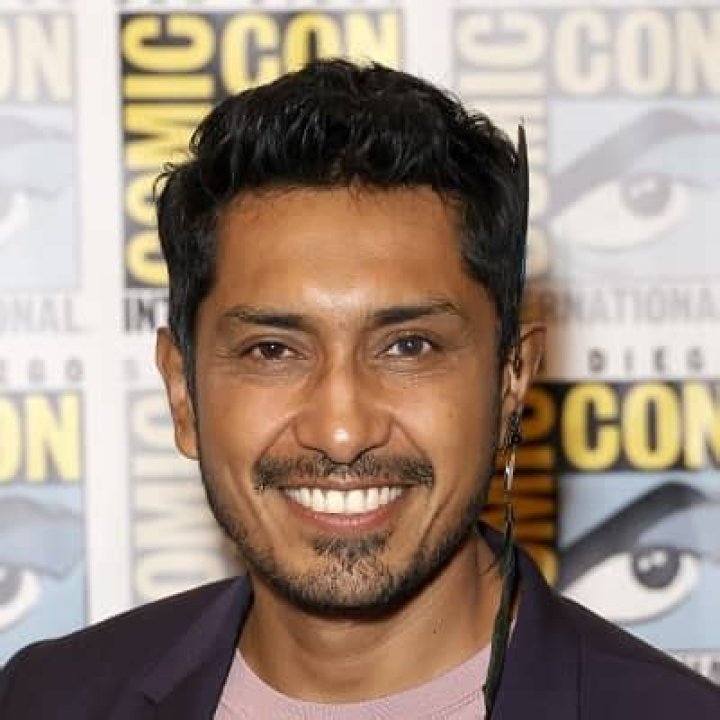 Tenoch Huerta - Bio, Career, Age, Net Worth, Height, Facts