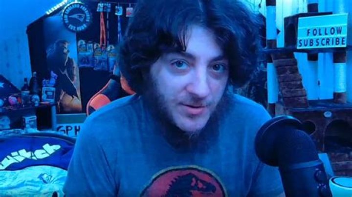 This streamer has been live on Twitch for a year and has no plans on stopping