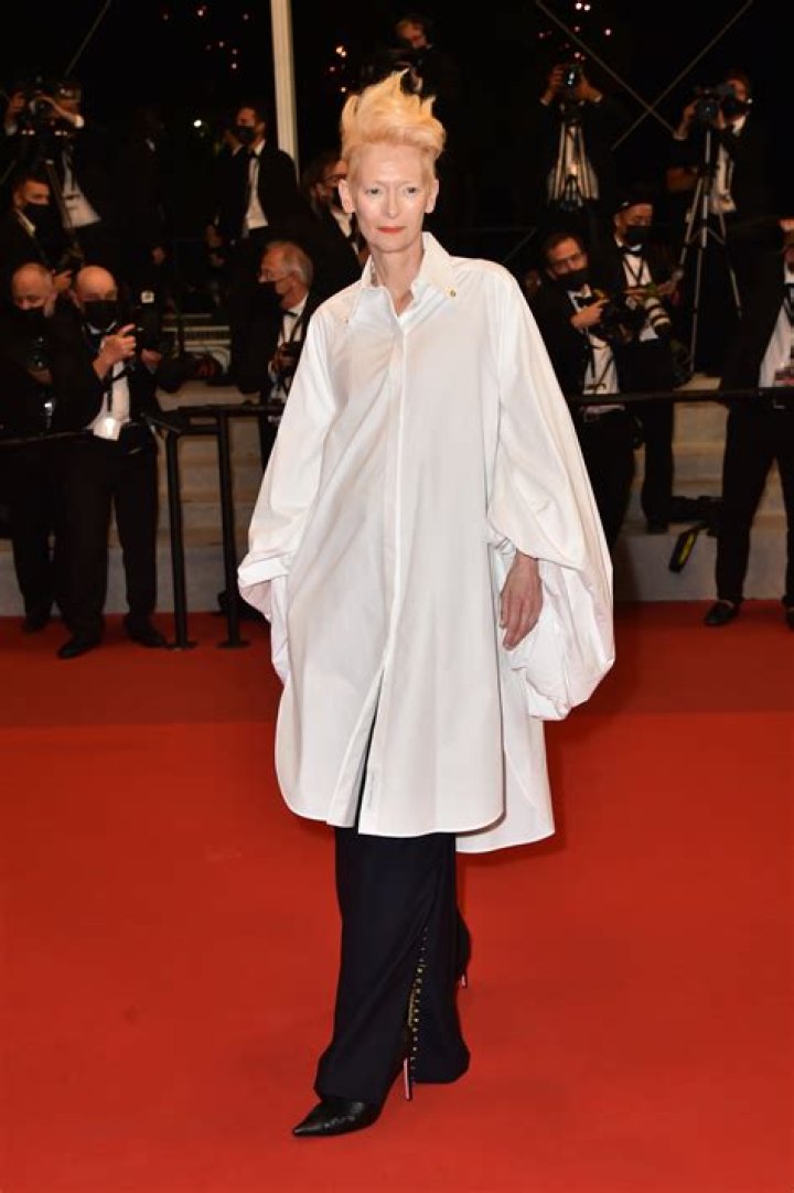 Tilda Swinton: A Look At Her Height In Feet And More