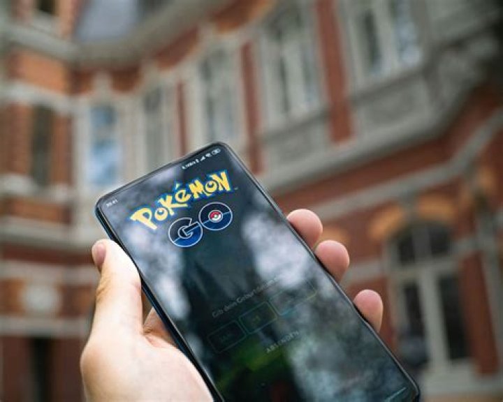 Tinder DMs reveal failed Pokemon Go pickup line and it's just the worst