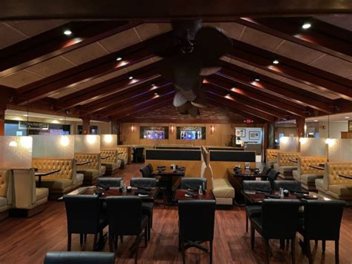 	Tropical Acres Steakhouse: What’s old is old again	