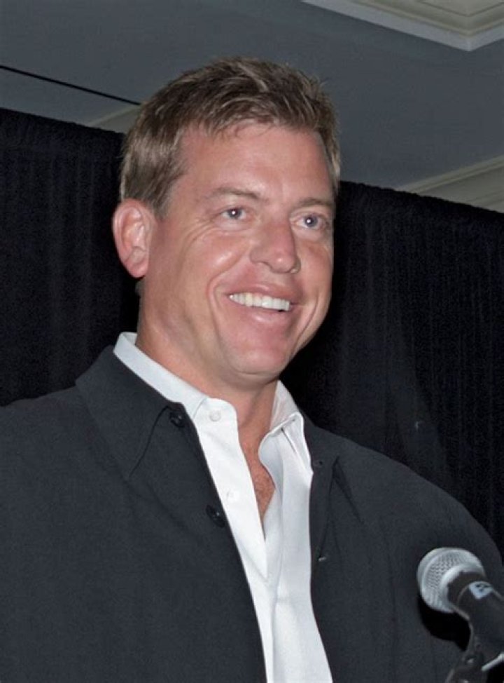 Troy Aikman Biography