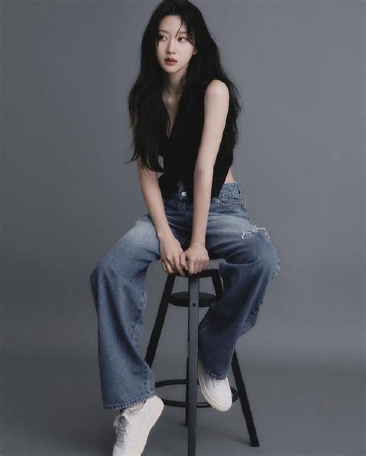 Unveiling Moon Ga-young: Weight And Height Details