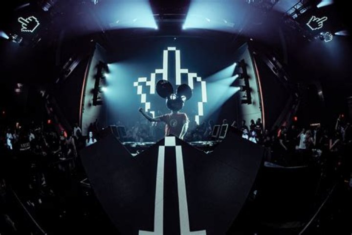 Unveiling The Connection: Elle Evans And Deadmau5