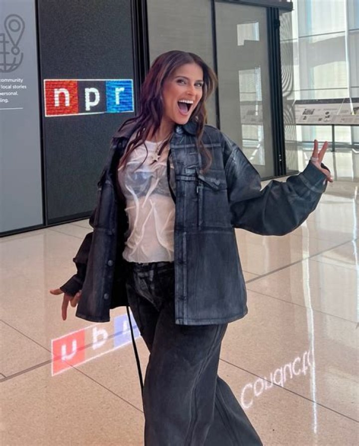 Unveiling The Enigma: Exploring The Height Of Nelly Furtado
