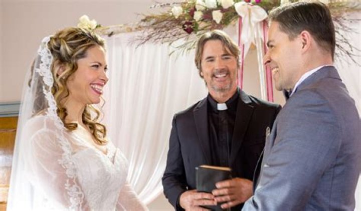 Unveiling The Love Life: Is Pascale Hutton Married?