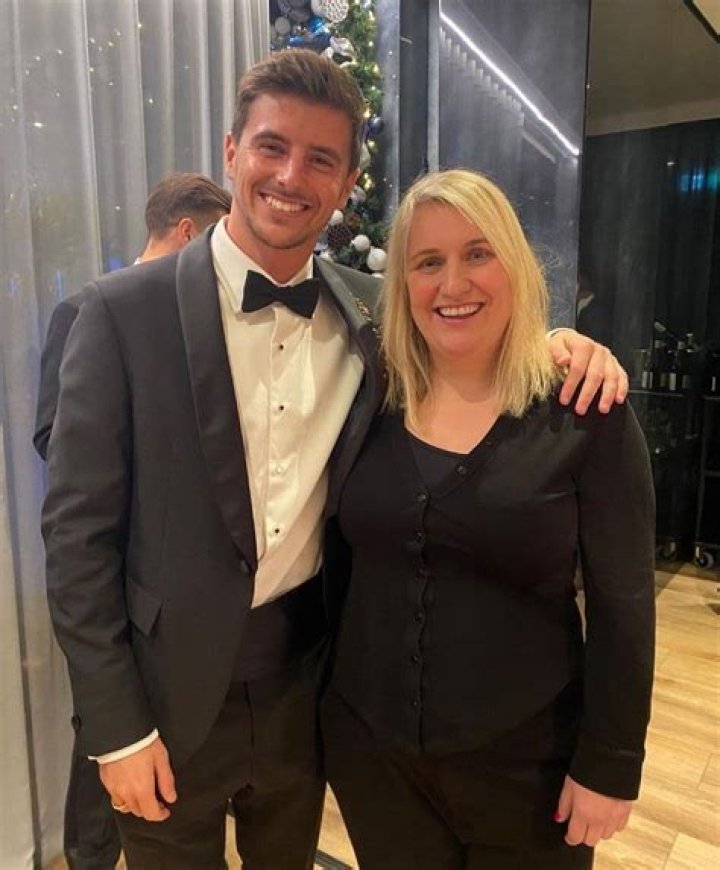 Unveiling The Mystery: Is Emma Hayes Married?