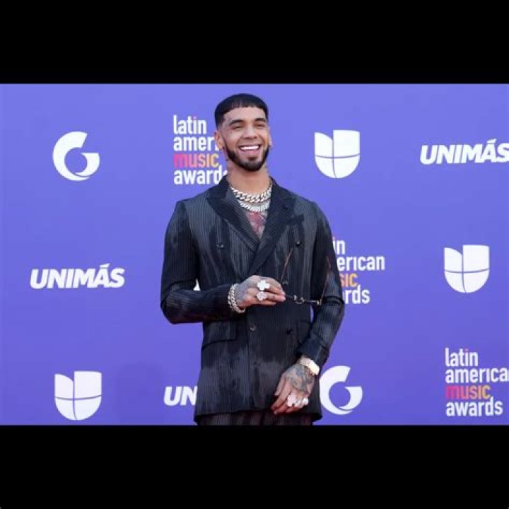 Unveiling The Wealth Of Anuel AA: A Look Into His Net Worth