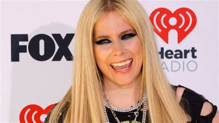 Unveiling The Weight Of Avril Lavigne: A Deep Dive