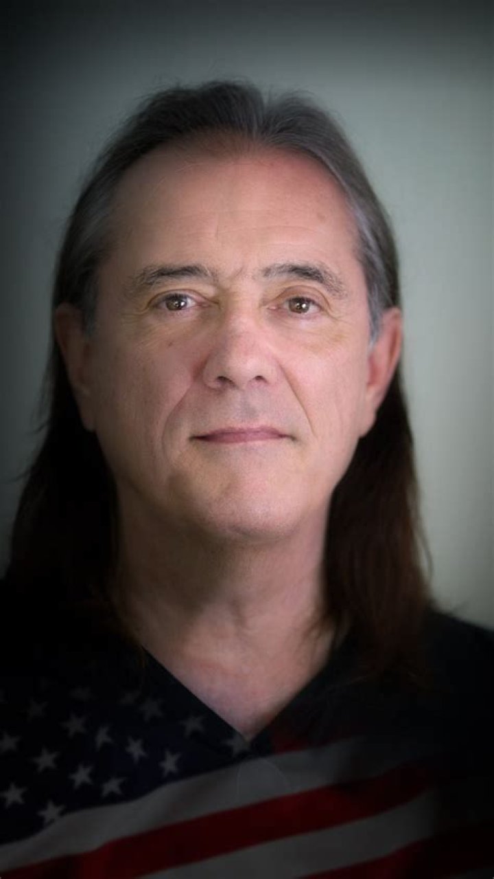 Vinnie Colaiuta Net Worth | Bio, Family, Address, Career
