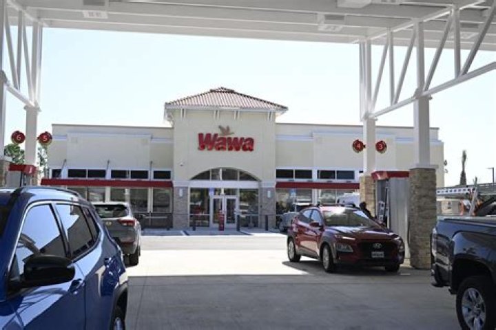 	Wawa to hire 1,000 new workers in Florida	