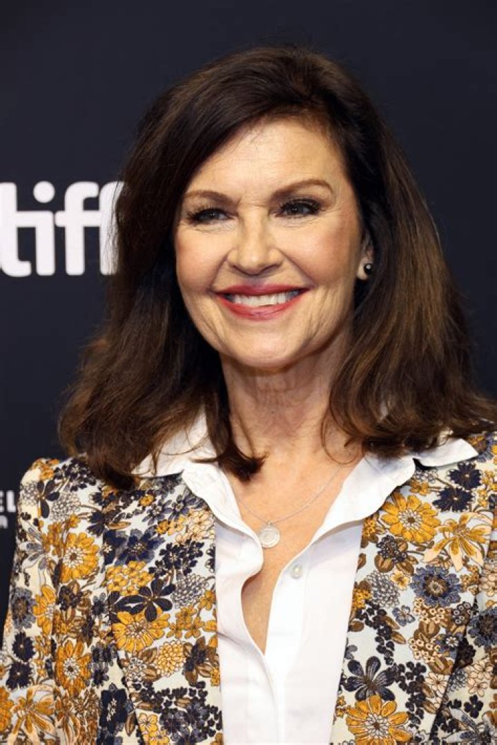 Wendy Crewson Net Worth – Phone Number, House Address, Wiki