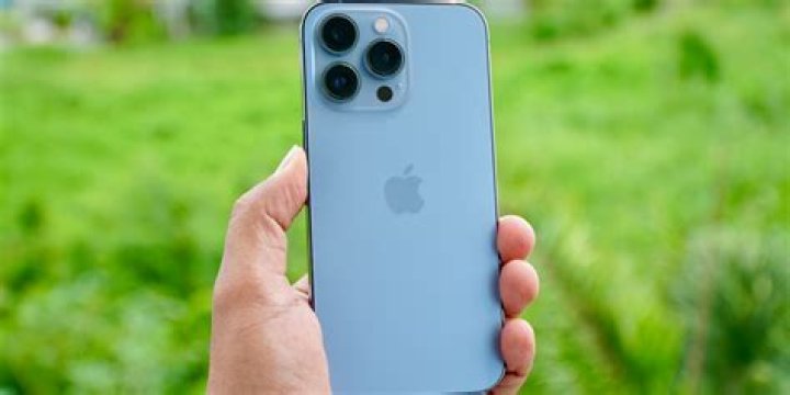 What iPhone Model Does Apple Give for a Loaner Phone?