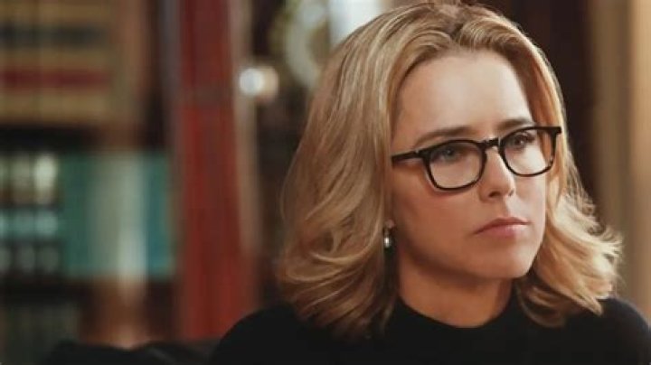 What is Téa Leoni Net Worth 2024: Earnings, Property, Estate, And More