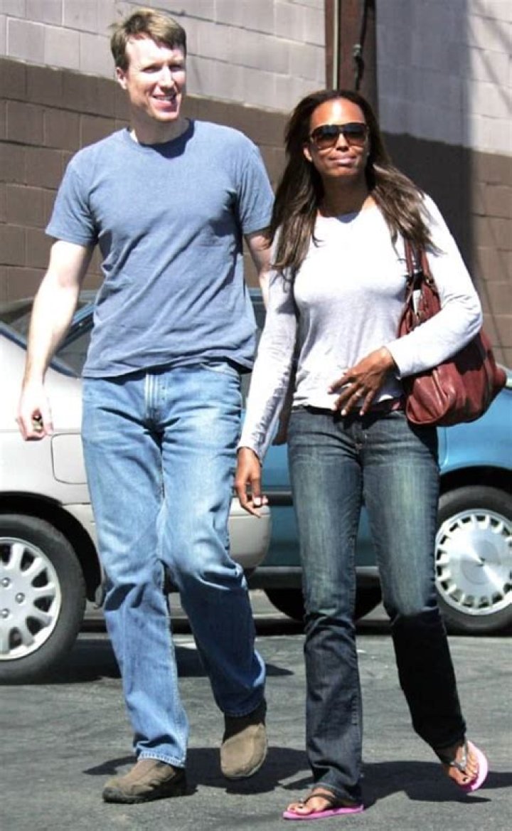 Who Is Aisha Tyler Married To Now? A Deep Dive Into Her Personal Life