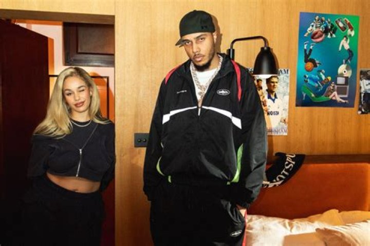 Who Is AJ Tracey's Girlfriend? Unveiling The Mystery