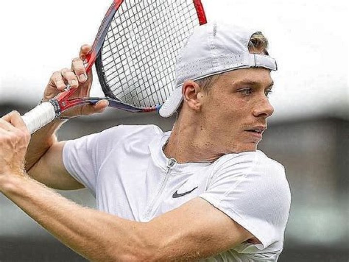 Who is the new coach for Denis Shapovalov?