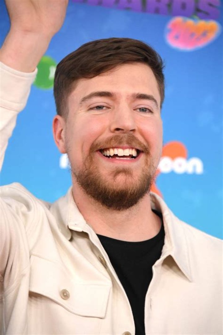 Who is the richer YouTuber in 2023?
