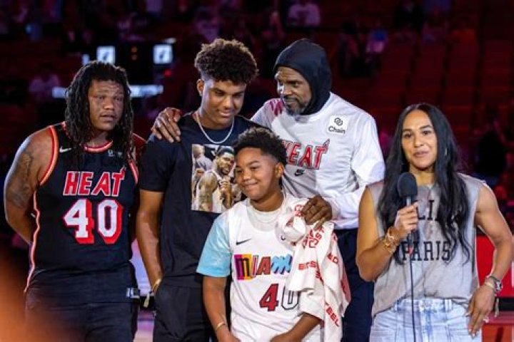 	Winderman’s view: Something old (Haslem) and something new (Kaseya) as Heat close regular season with win	