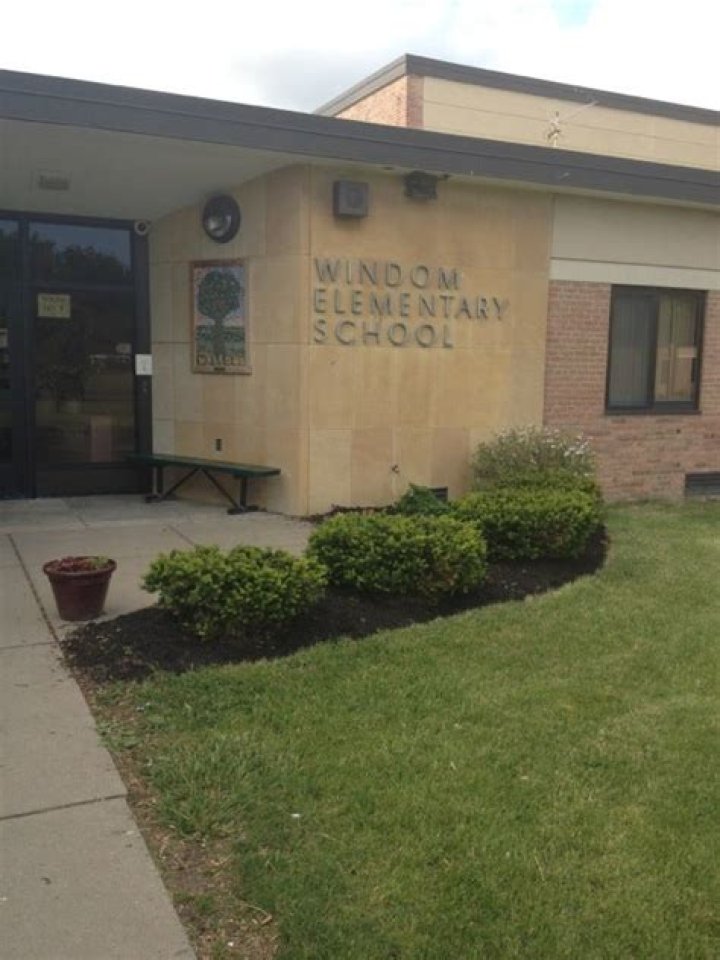 Windom Elementary School - Orchard Park
