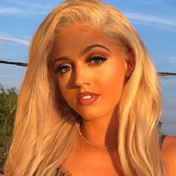Woah Vicky Net Worth 2024